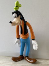 +  Walt Disney  Goofy